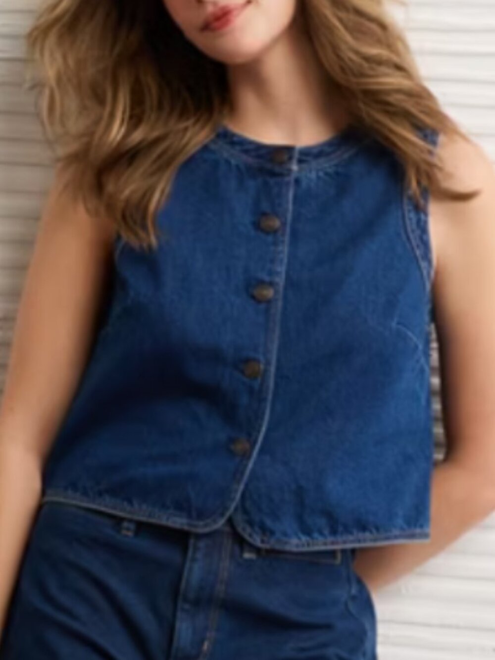 New American Eagle 100% cotton denim vest dark indigo blue size small